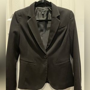 Black Apt. 9 Blazer size 4